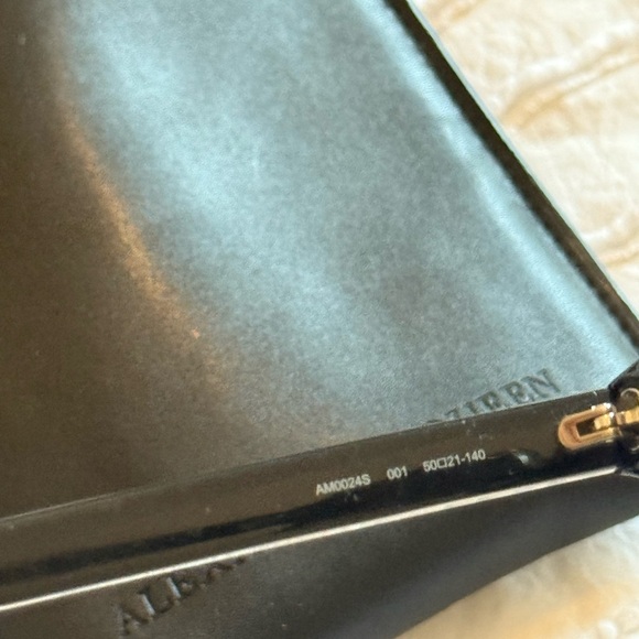 Alexander McQueen | Black Skull Sunglasses - Picture 6 of 7